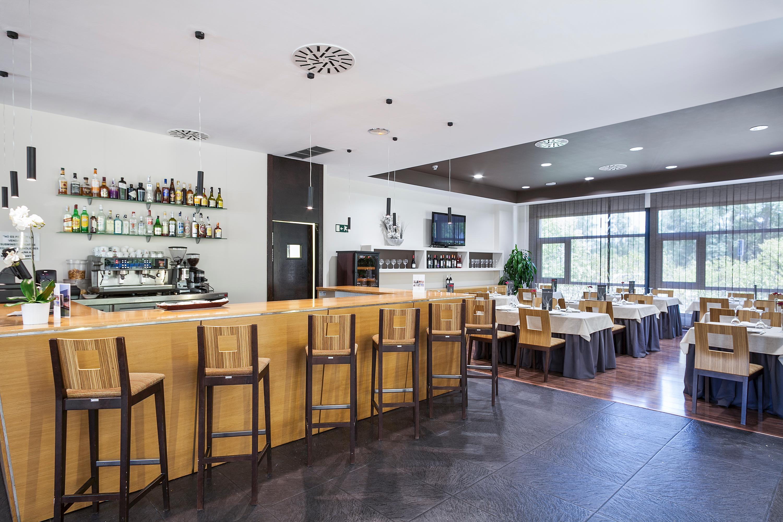 Aparthotel Attica 21 Valles Sabadell Ngoại thất bức ảnh