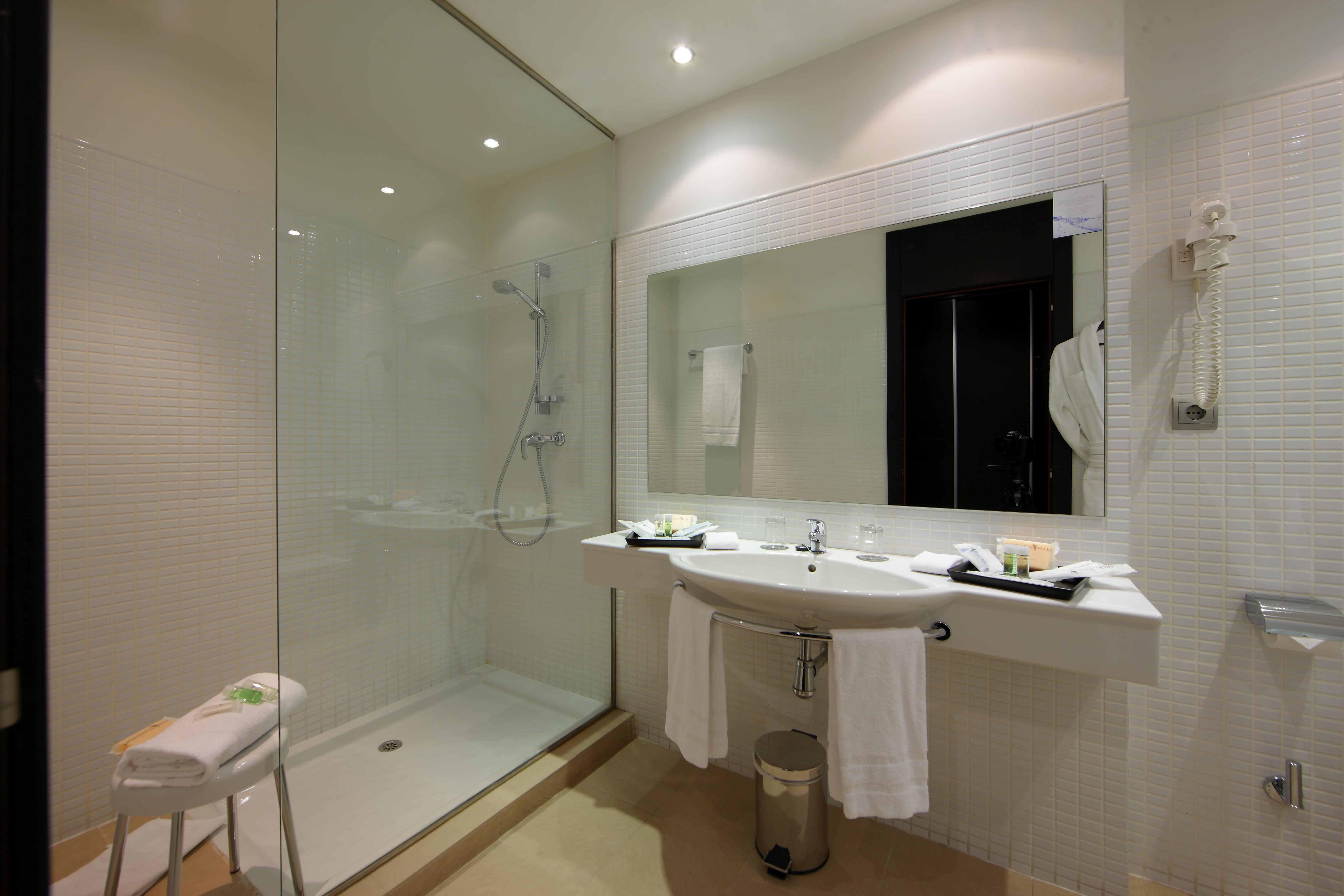 Aparthotel Attica 21 Valles Sabadell Ngoại thất bức ảnh