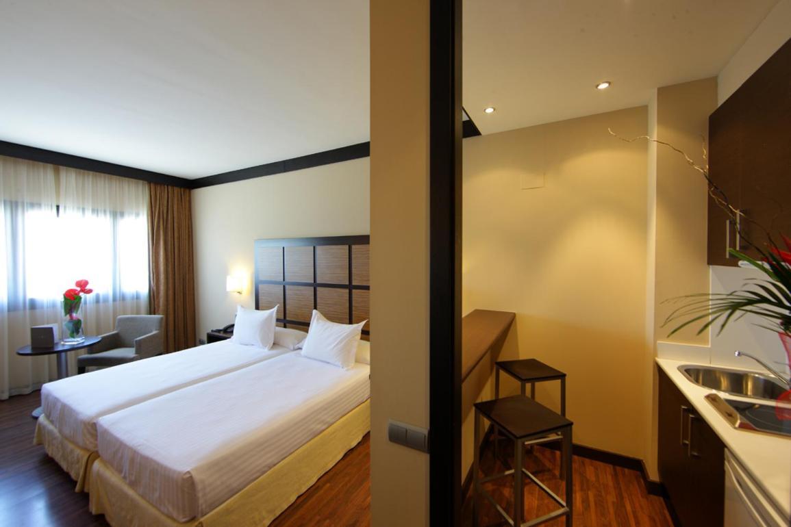 Aparthotel Attica 21 Valles Sabadell Ngoại thất bức ảnh