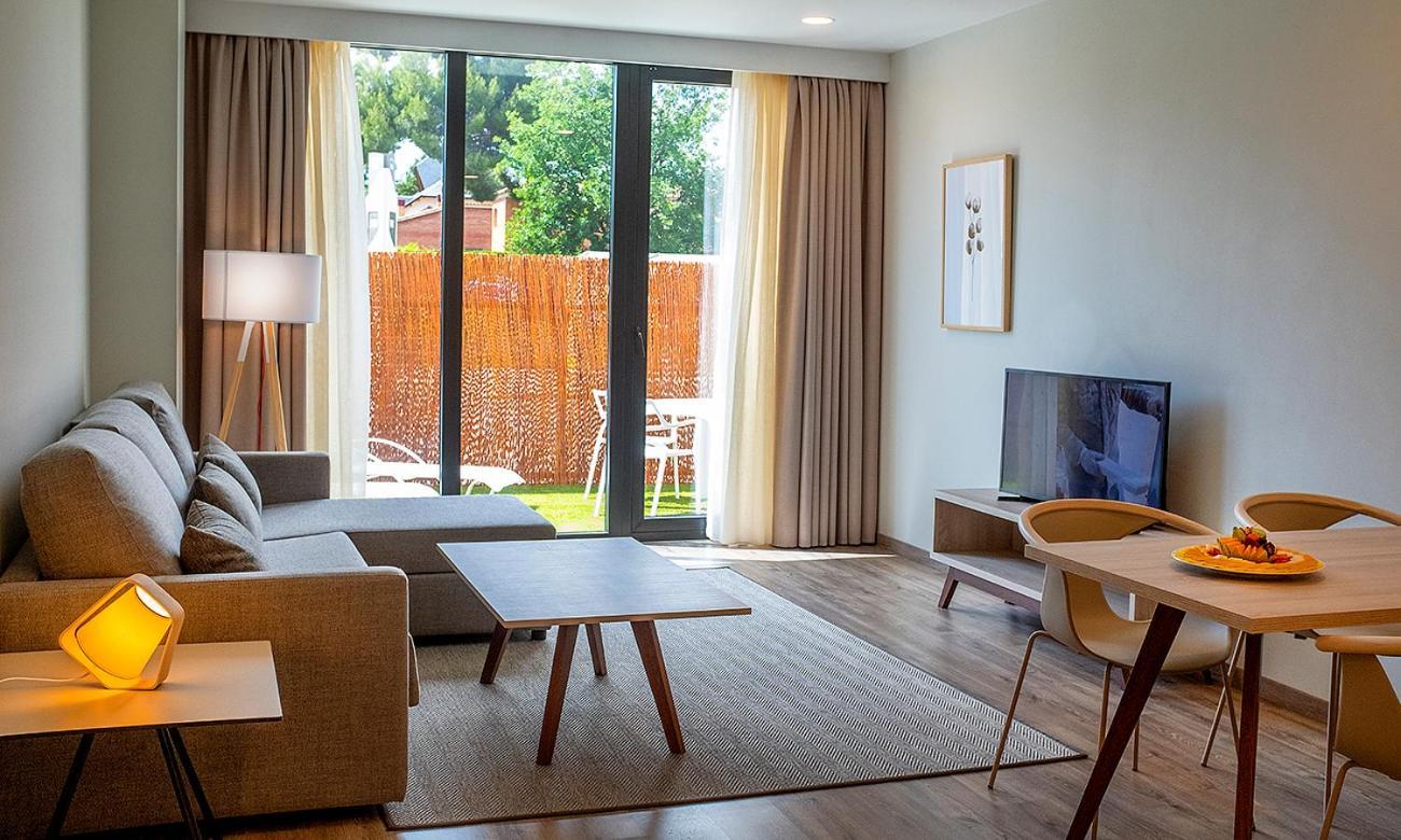 Aparthotel Attica 21 Valles Sabadell Ngoại thất bức ảnh