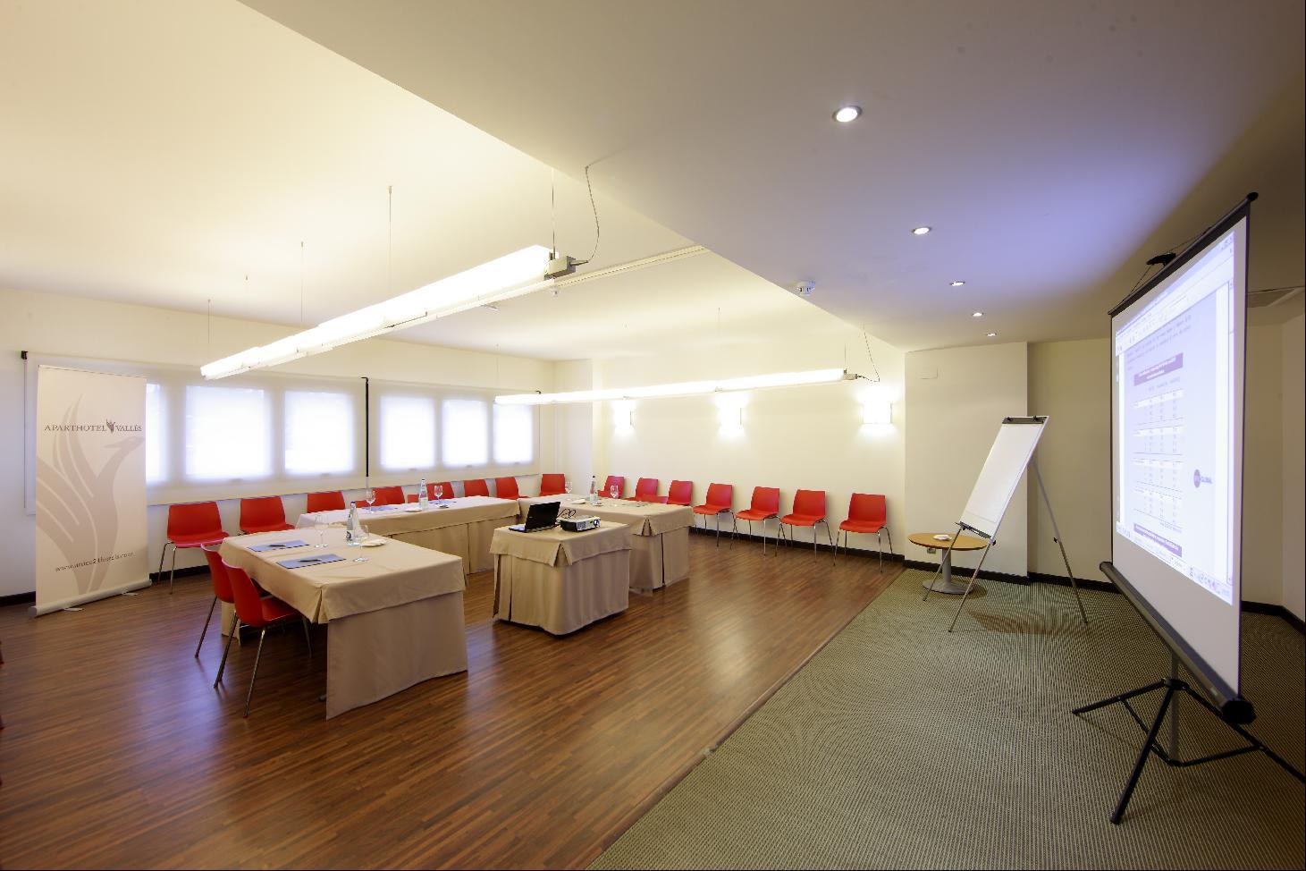 Aparthotel Attica 21 Valles Sabadell Ngoại thất bức ảnh