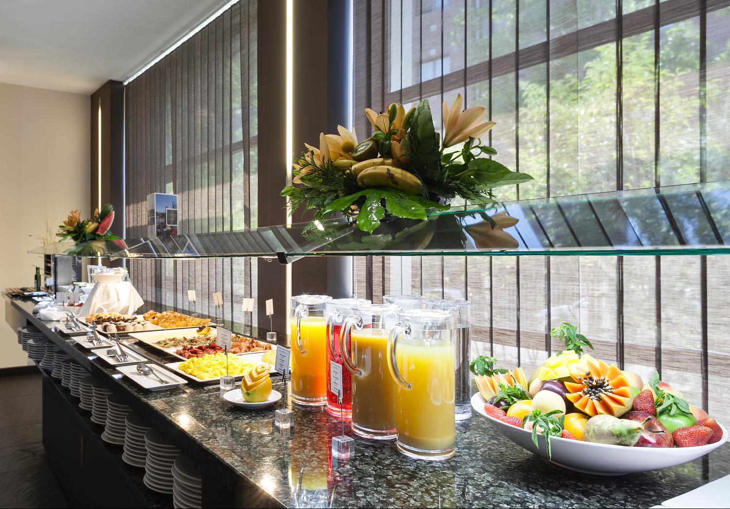 Aparthotel Attica 21 Valles Sabadell Ngoại thất bức ảnh