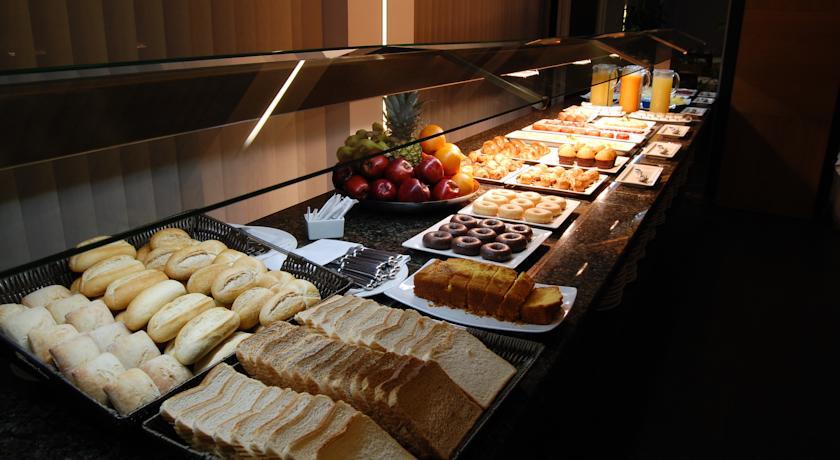 Aparthotel Attica 21 Valles Sabadell Ngoại thất bức ảnh